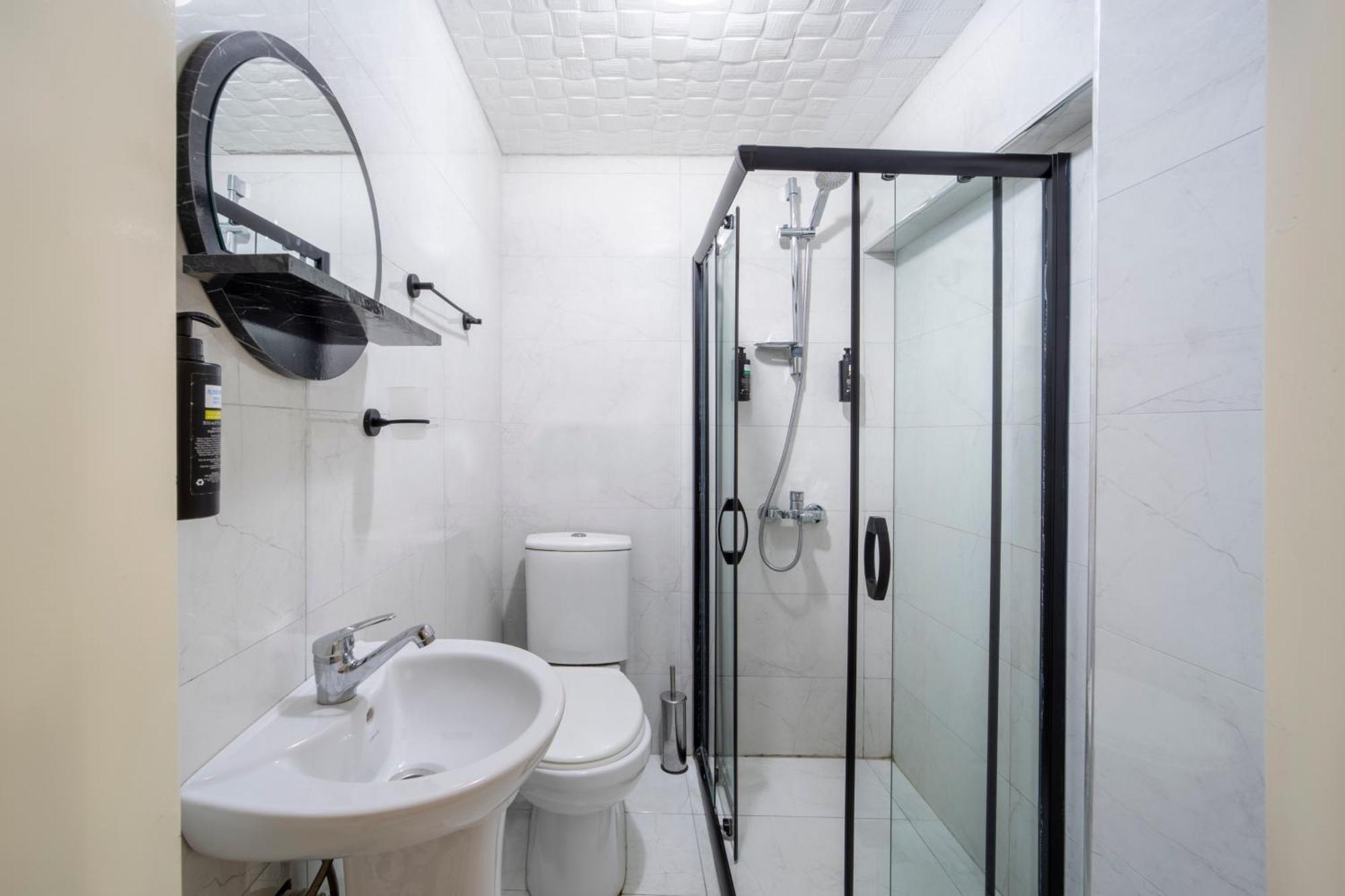 Alhambra Aparthotel Istanboel